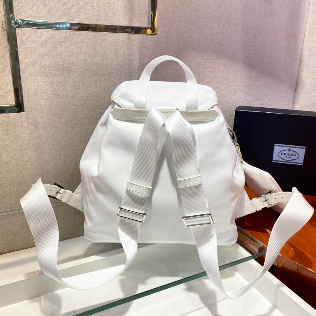 BACKPACK 32 IN WHITE PARACHUTE FABRIC