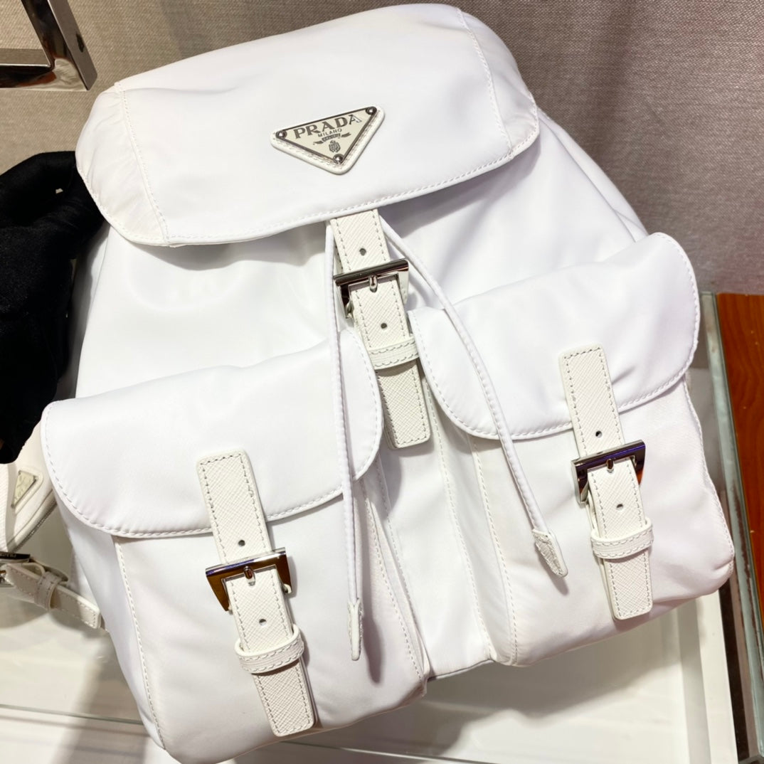 BACKPACK 32 IN WHITE PARACHUTE FABRIC