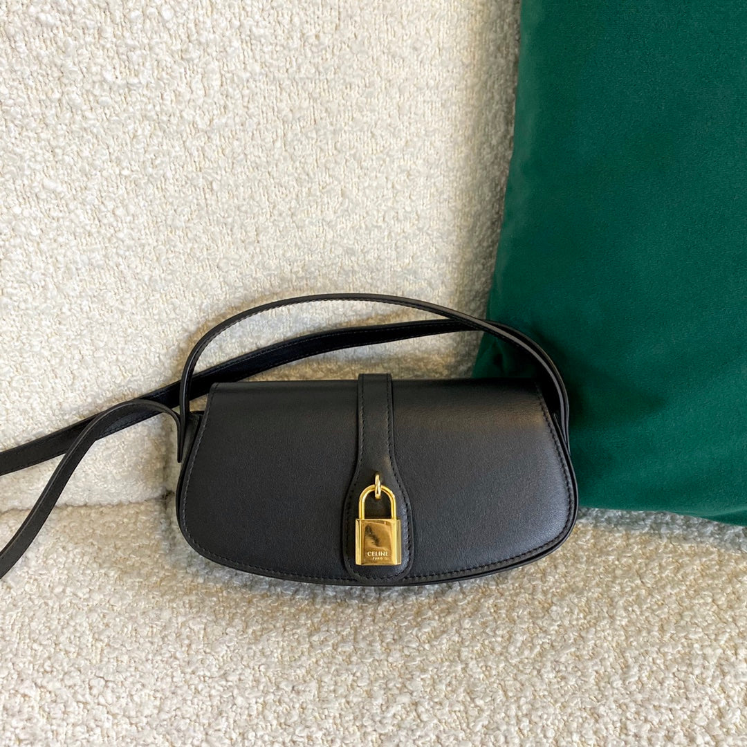 MINI 18 PADLOCK BLACK CALFSKIN BAG