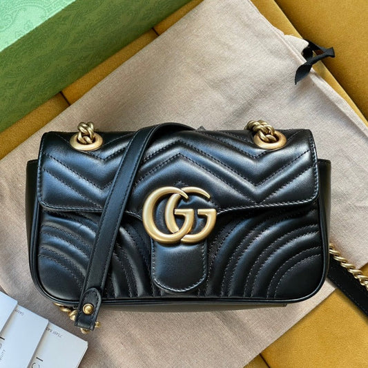 GG MARMONT MATELASSÉ SMALL 22 BAG BLACK CALFSKIN