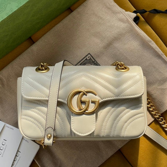 GG MARMONT MATELASSÉ SMALL 22 BAG WHITE CALFSKIN