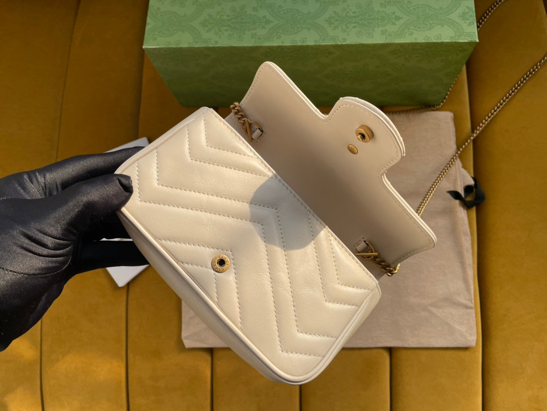 GG MARMONT MINI 16 BAG IN WHITE CALFSKIN