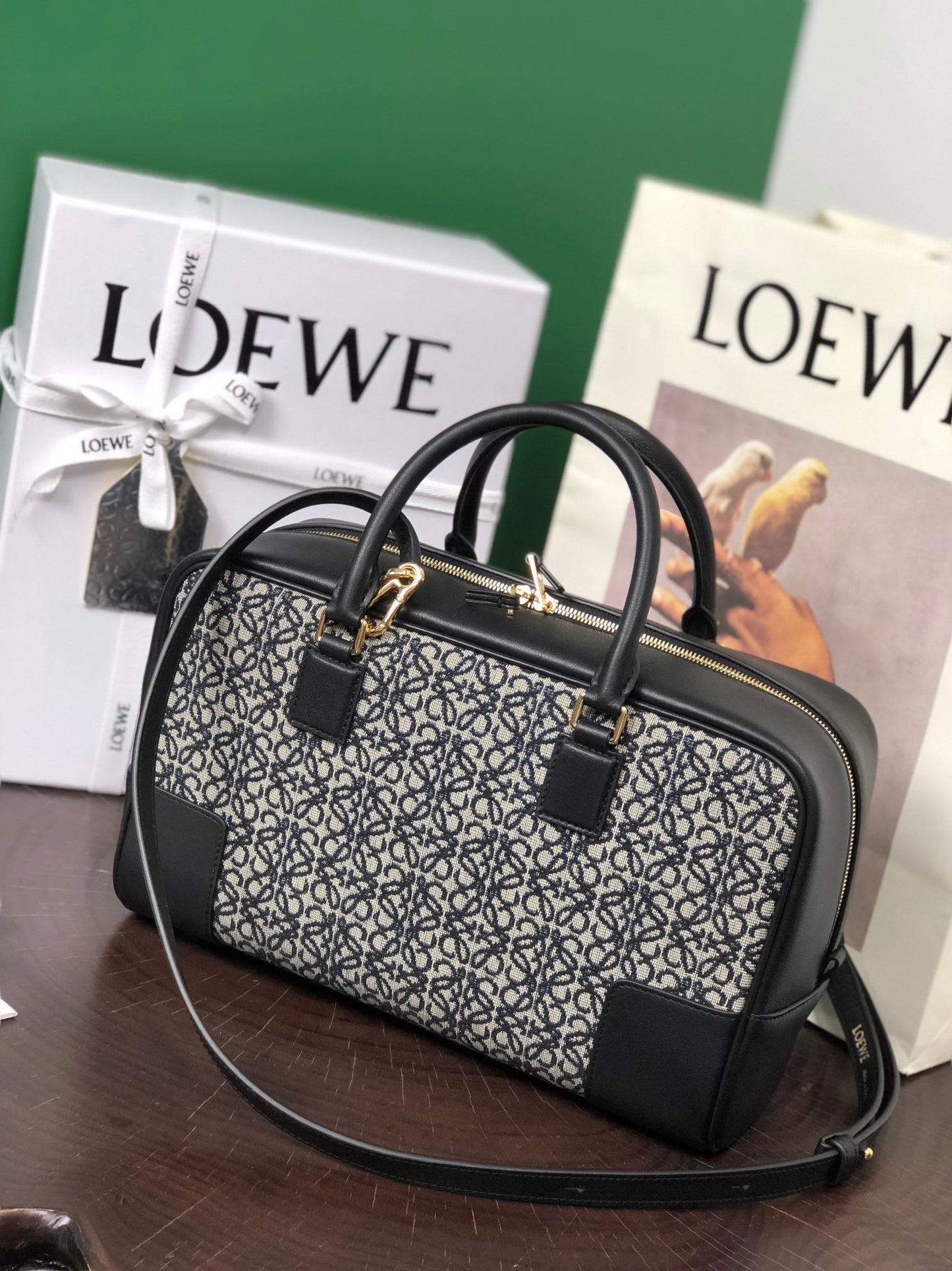 LOE AMAZONA 28 BAG IN BLACK CALFSKIN AND BEIGE MONOGRAM FABRIC