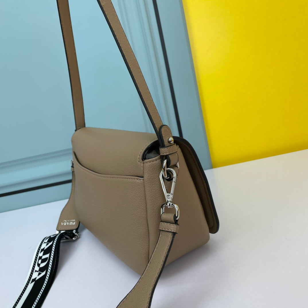 PRA 24 BAG WITH STRAP IN TAN BROWN CALFSKIN