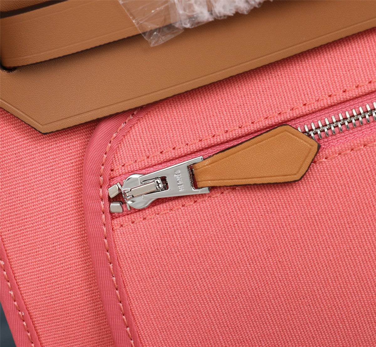 HM HERBAG ZIP 31 CORAL AND COPPER CANVAS