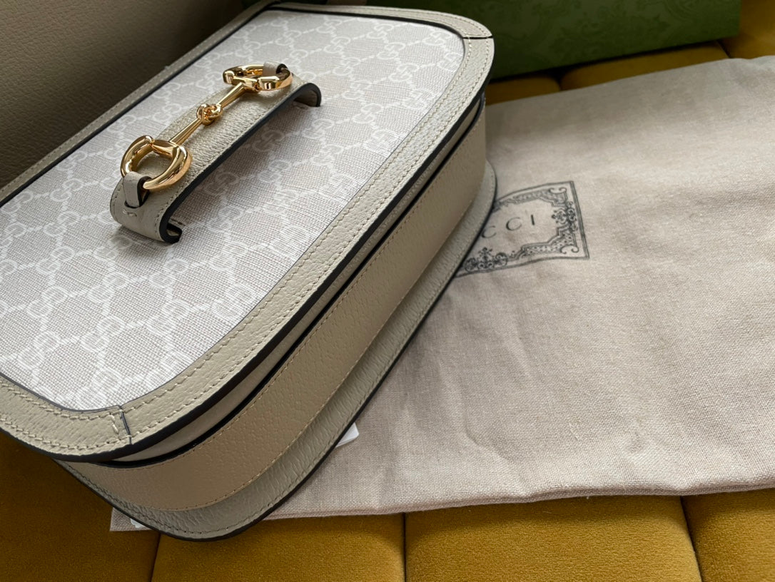 GG HORSEBIT 1955 SADDLE BAG 25 IN WHITE CANVAS AND BEIGE CALFSKIN