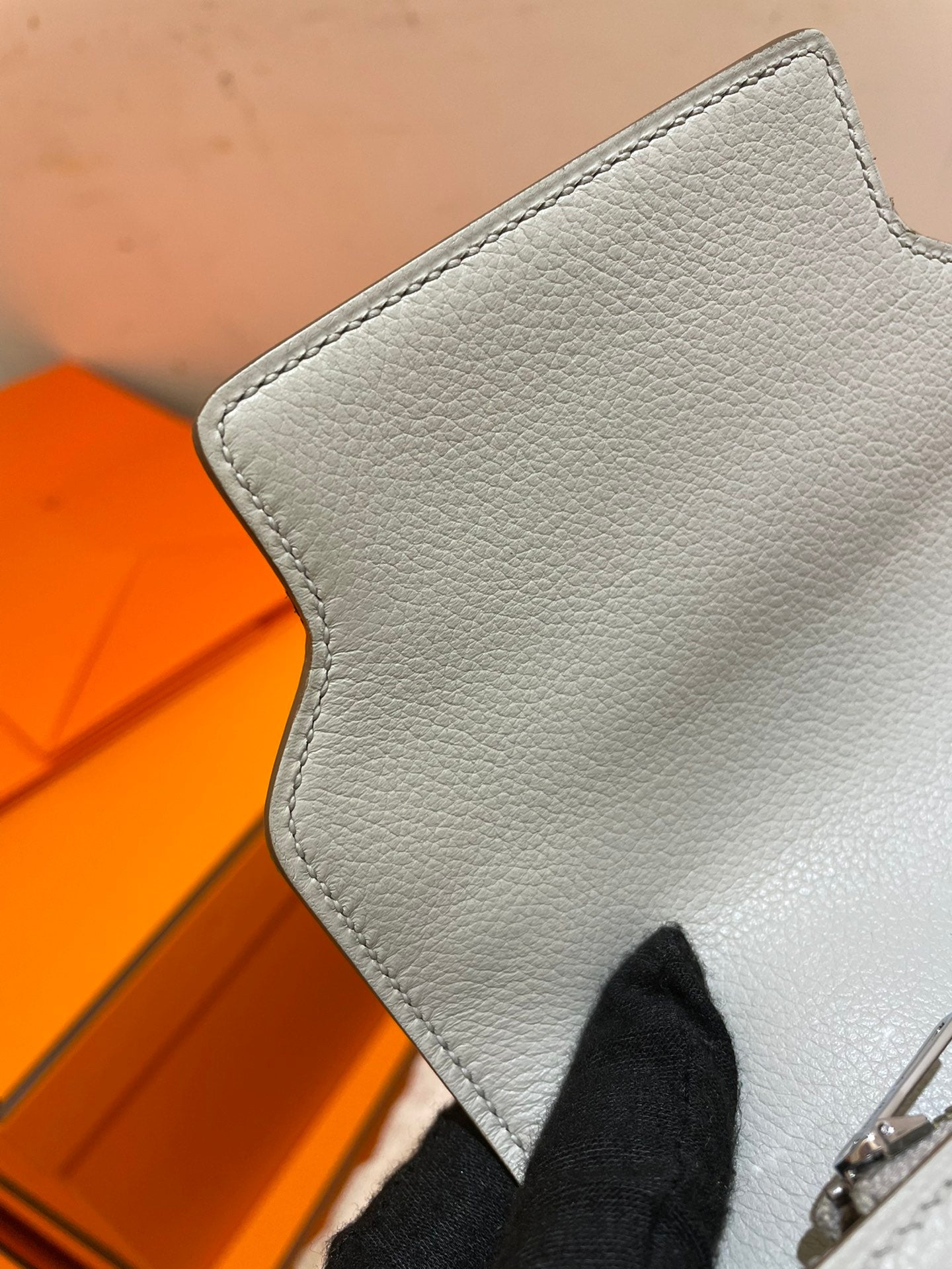 HM RoulisSlim Wallet 12.7 White Calfskin Shw