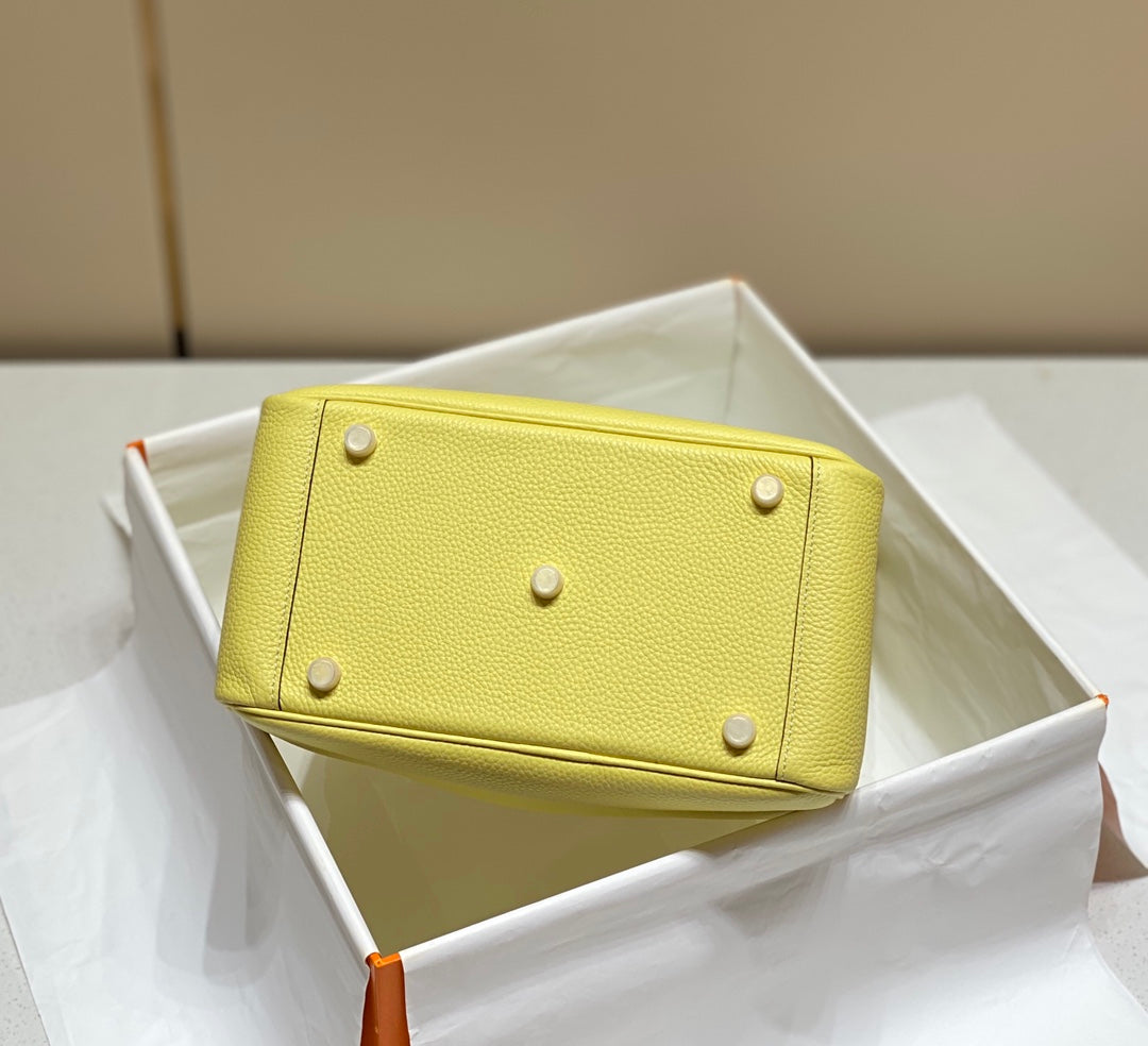 HM LINDY 26 BAG LEMON CALFSKIN