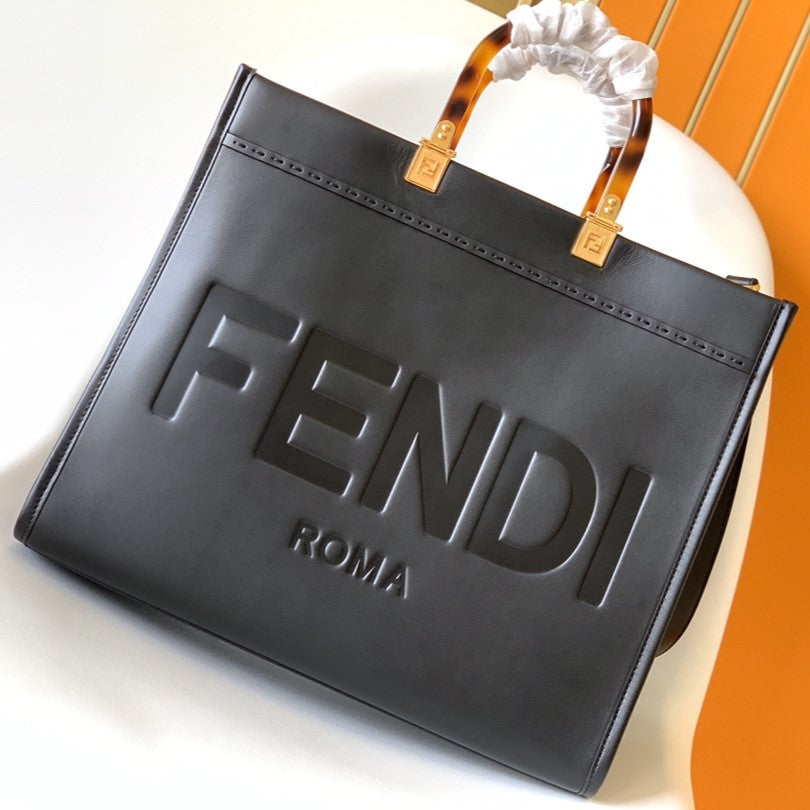 Fend Sunshine Medium Bag 35 Black Leather