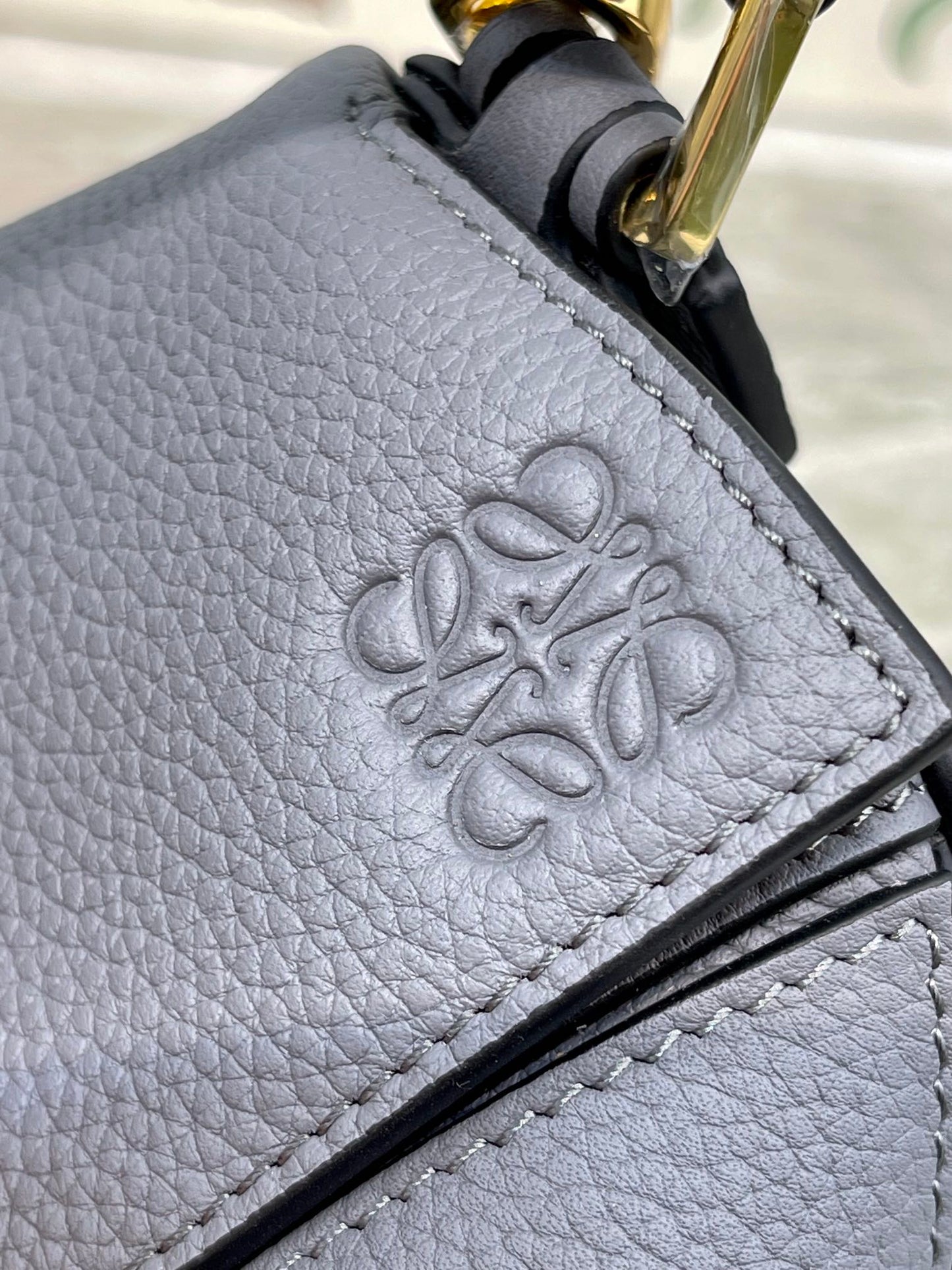 LOE MINI 18 PUZZLE BAG IN GREY CALFSKIN