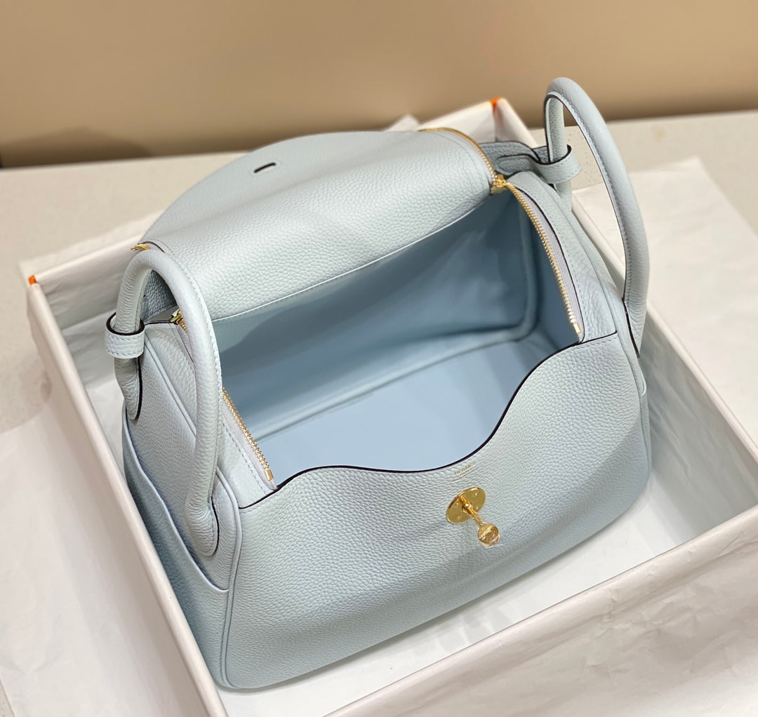 HM LINDY 26 BAG PASTEL BLUE CALFSKIN