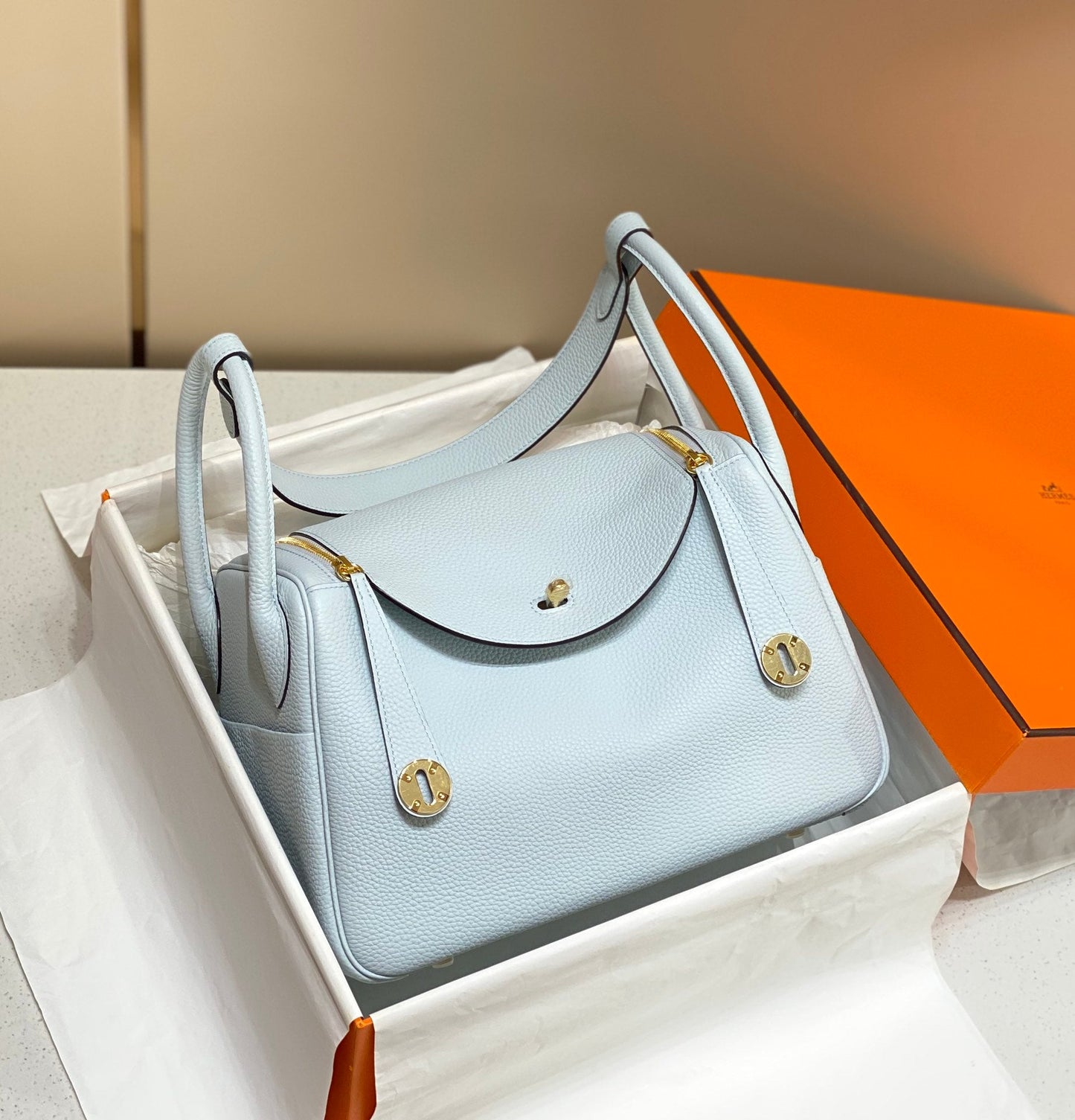 HM LINDY 30 BAG PASTEL BLUE CALFSKIN