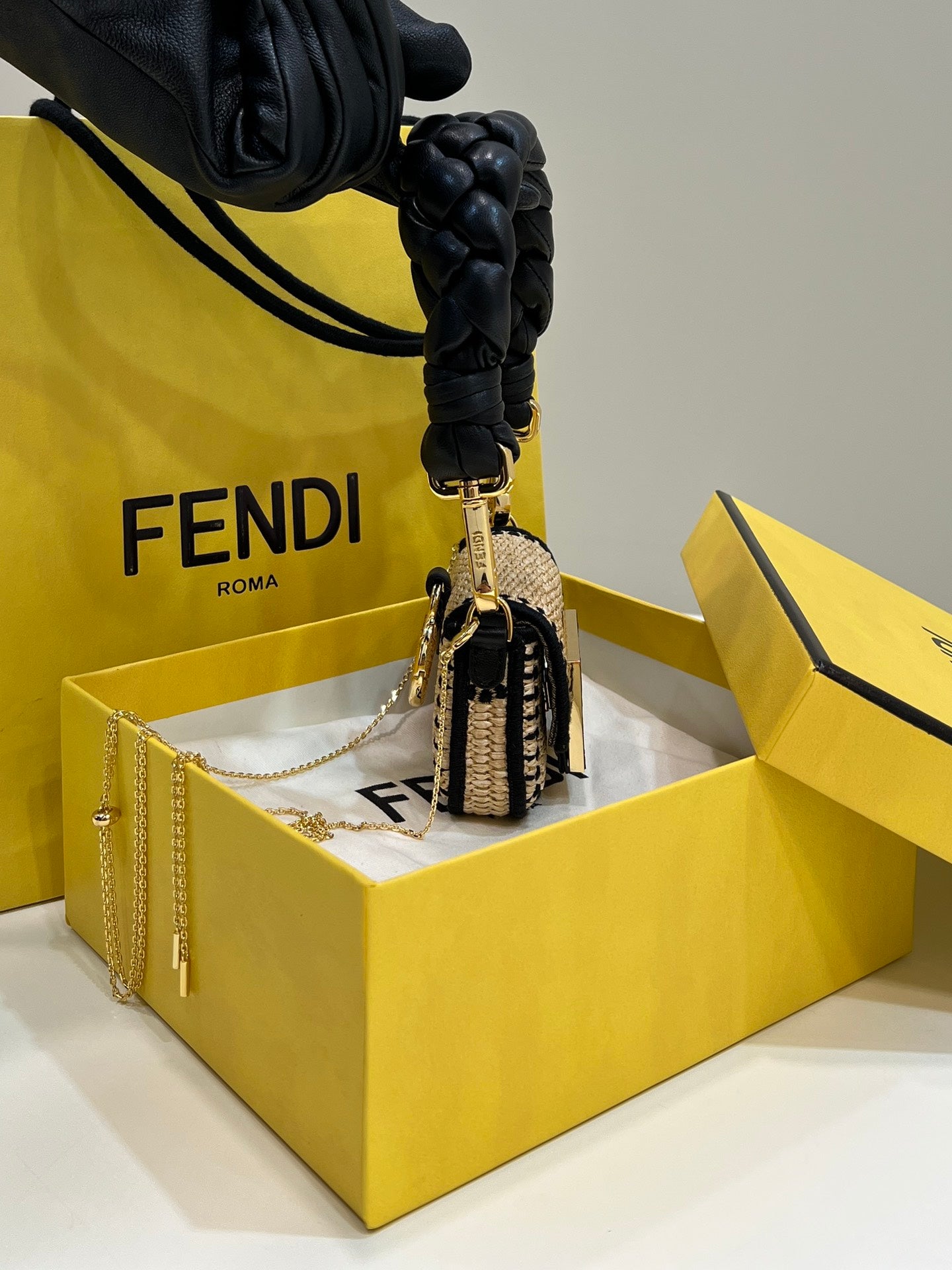 FENDI NANO BAGUETTE 11 BAG IN BEIGE MIX BLACK RAFFIA WITH STRAP GOLD HARDWARE