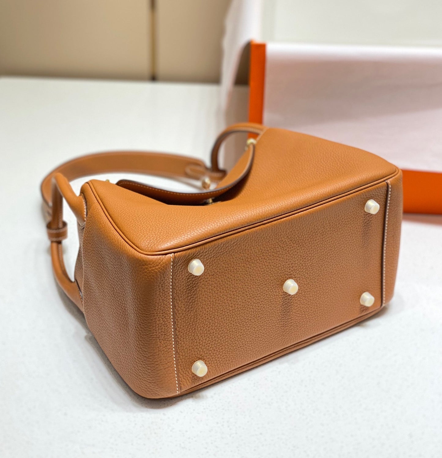 HM LINDY 26 BAG ORANGE CALFSKIN