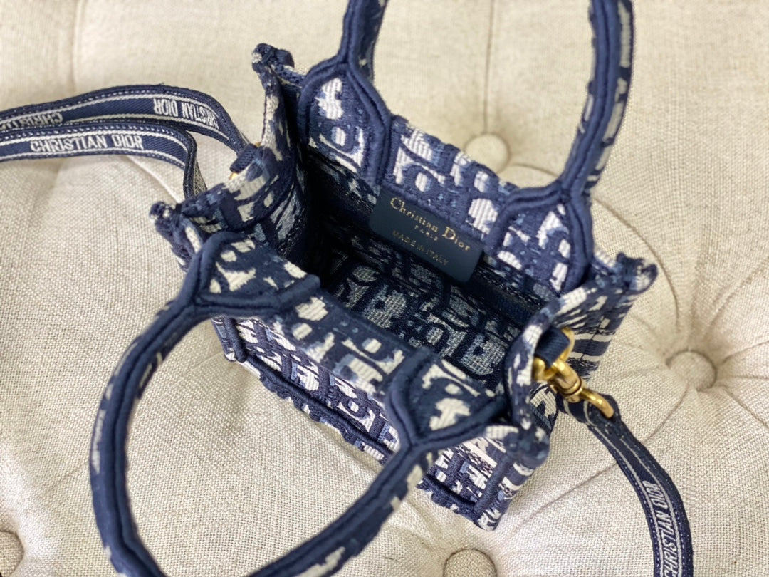 LADY 18 BAG IN BLUE OBLIQUE JACQUARD