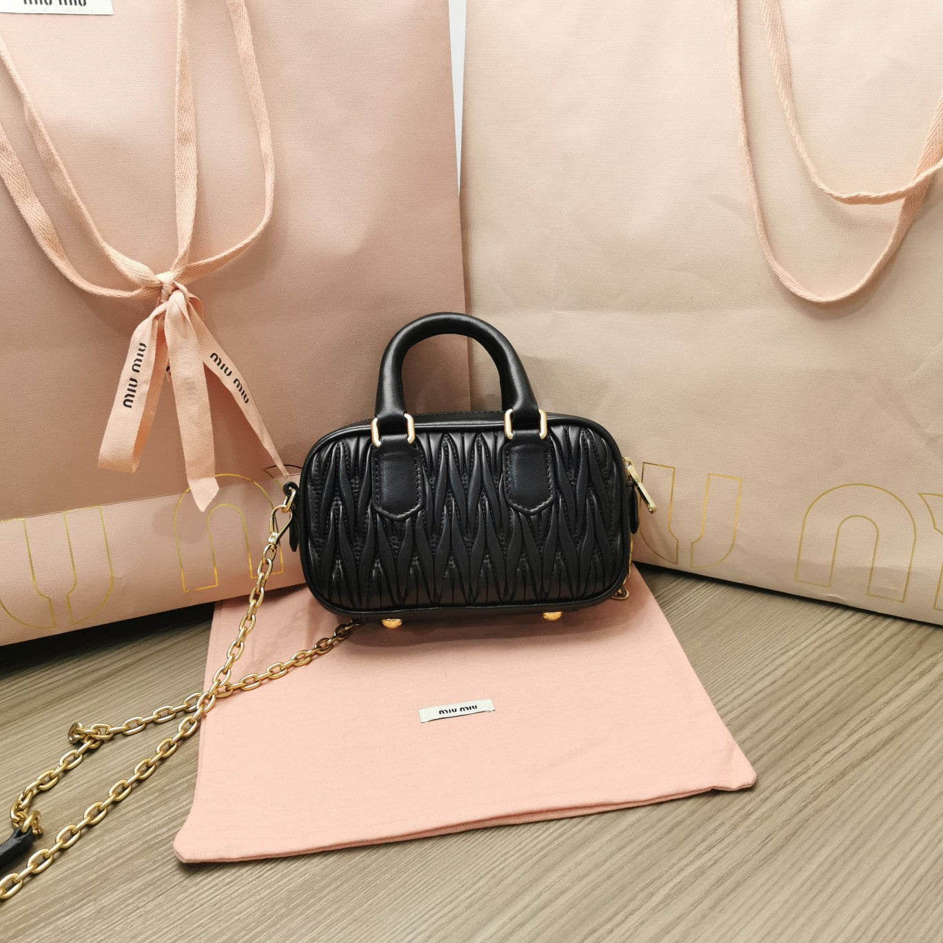 TOO PRETTY 17 HANDBAG BLACK LAMBSKIN