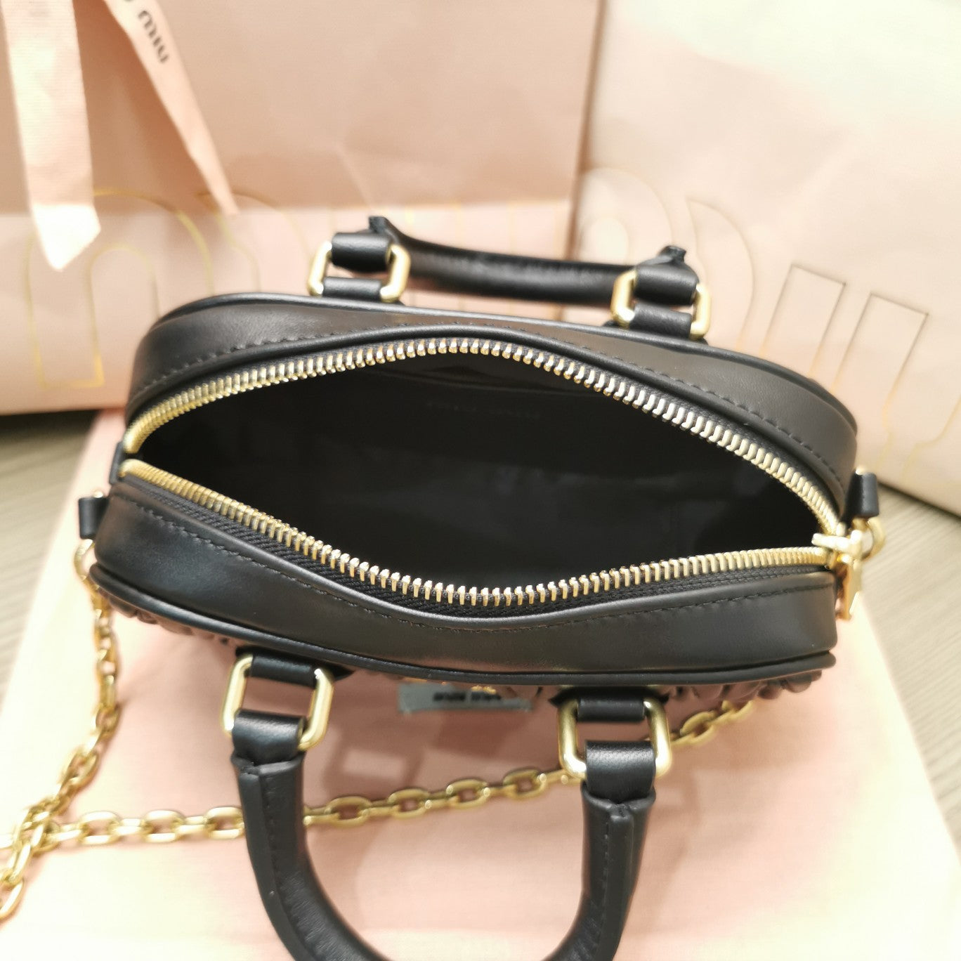 TOO PRETTY 17 HANDBAG BLACK LAMBSKIN