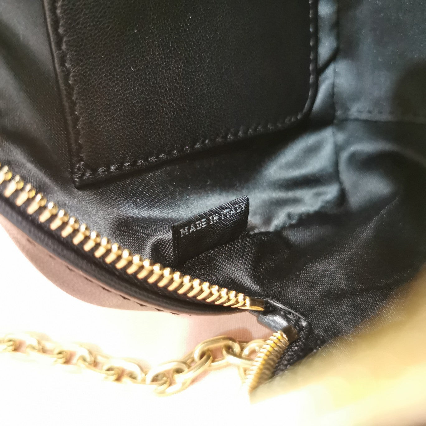 TOO PRETTY 17 HANDBAG BLACK LAMBSKIN