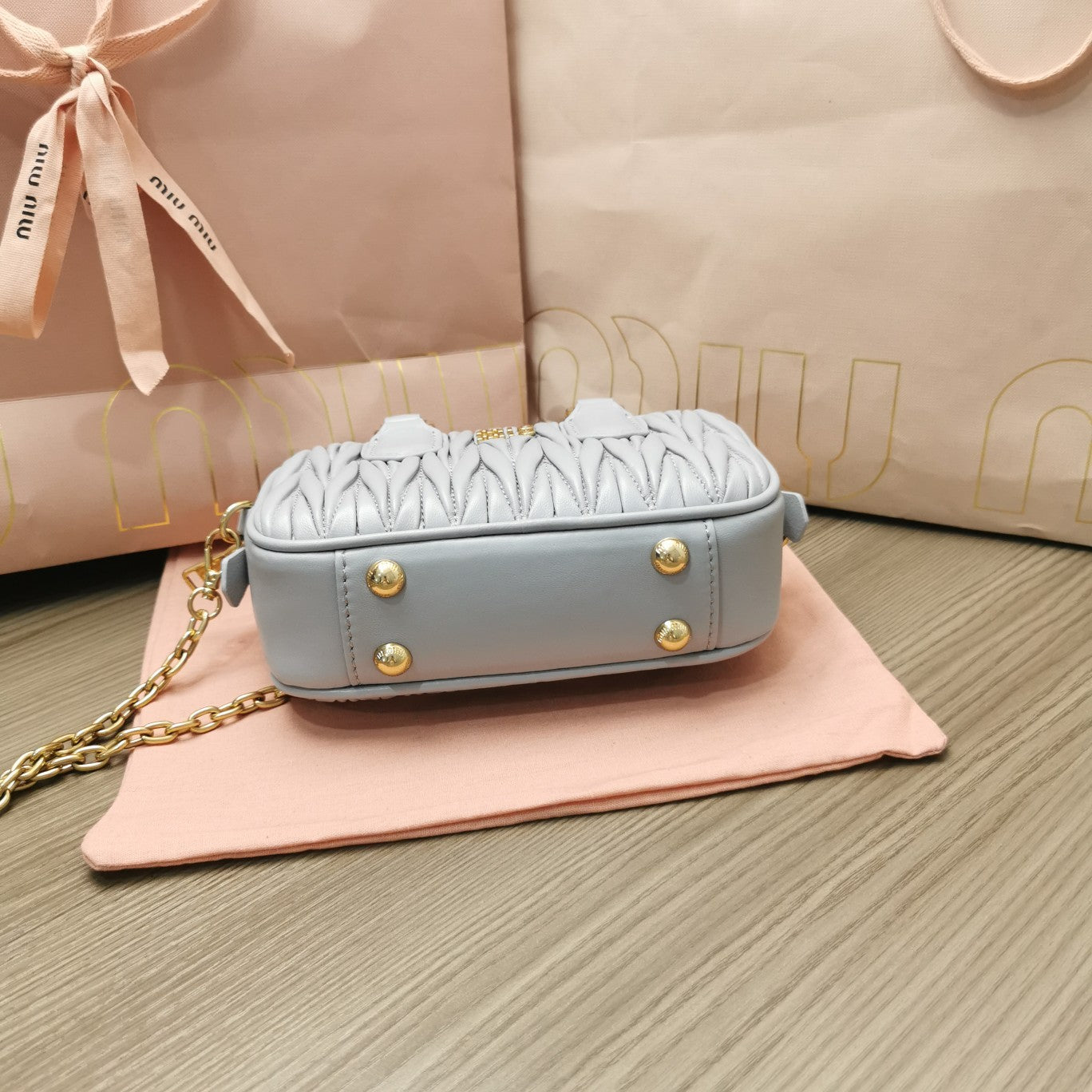 TOO PRETTY 17 HANDBAG LIGHT GREY LAMBSKIN