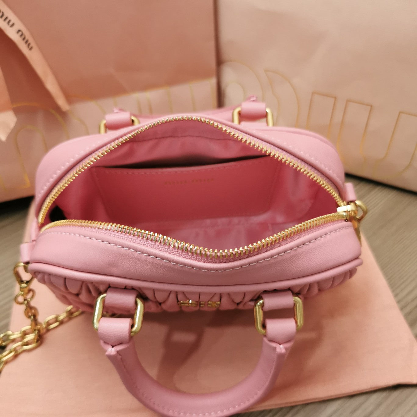 TOO PRETTY 17 HANDBAG IN HOT PINK LAMBSKIN