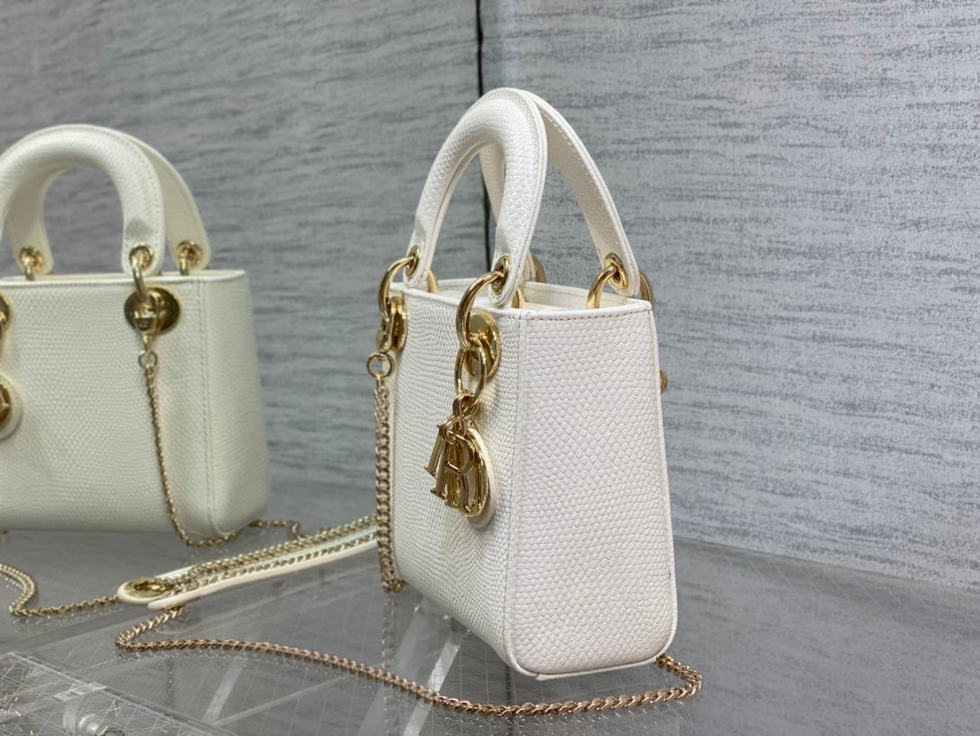 MINI LADY 17 BAG IN WHITE EMBOSSED LAMBSKIN WITH GOLDEN CLASP