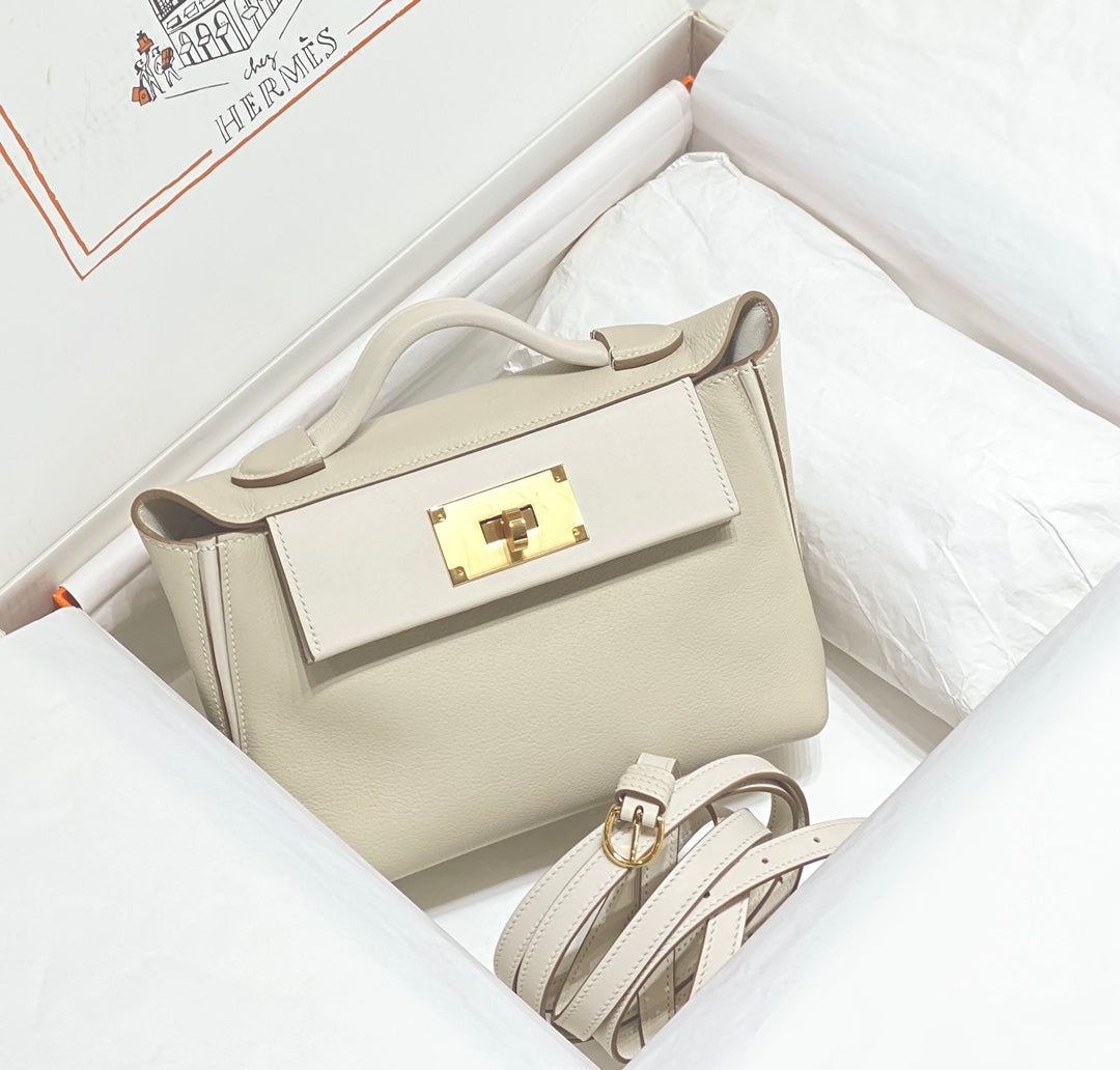 HM KELLY HANDBAG 21 WHITE CALFSKIN