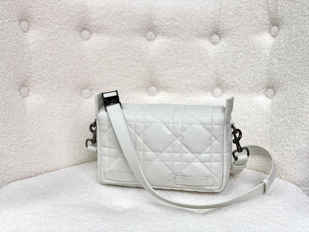 SMALL DIORCAMP BAG 23 IN WHITE CALFSKIN