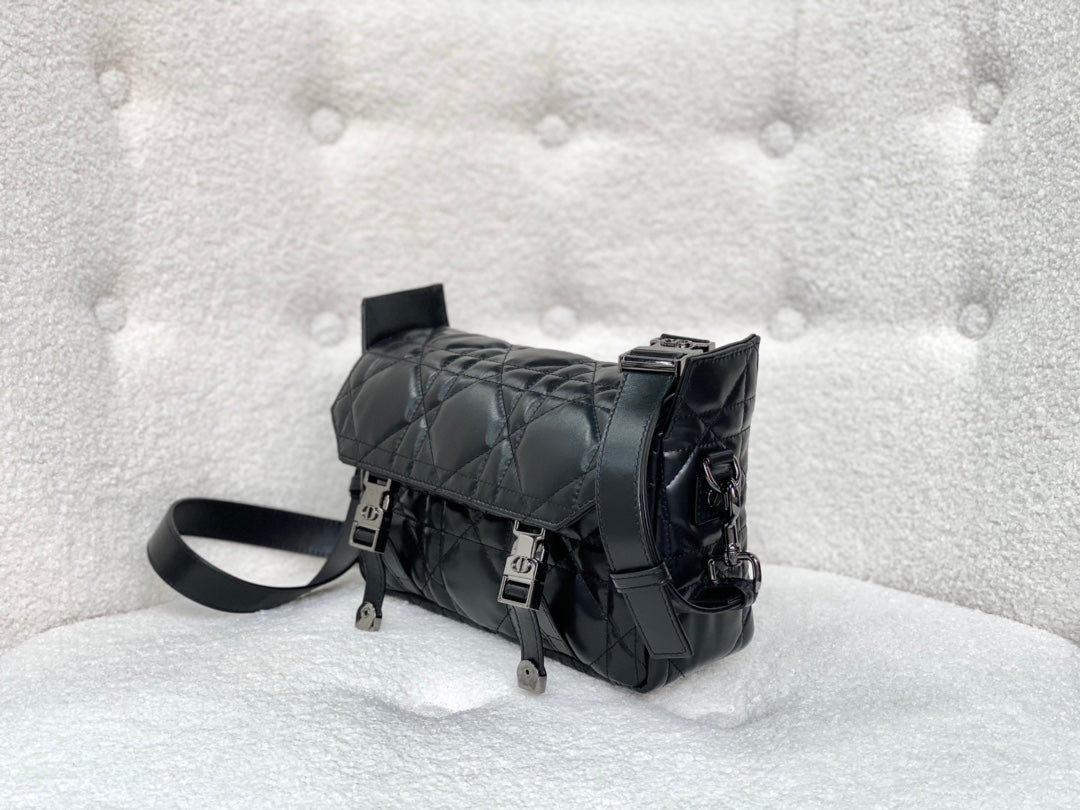 SMALL DIORCAMP BAG 23 IN BLACK CALFSKIN