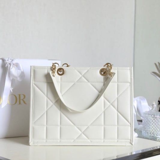 LARGE TOTE BOOK 36 BAG IN WHITE CALFSKIN