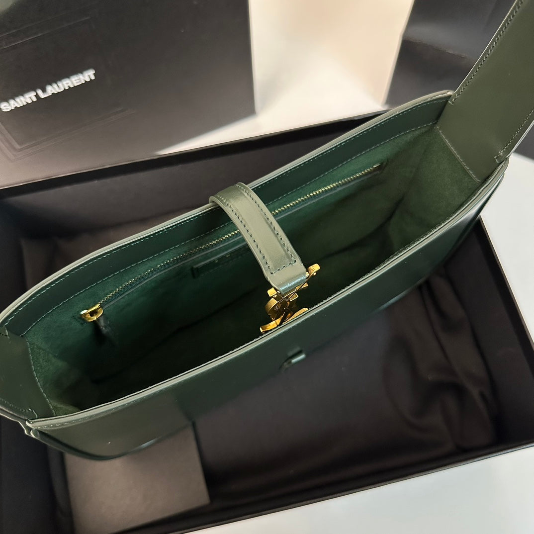 LE 5 À 7 BAG 24 DARK GREEN CALFSKIN