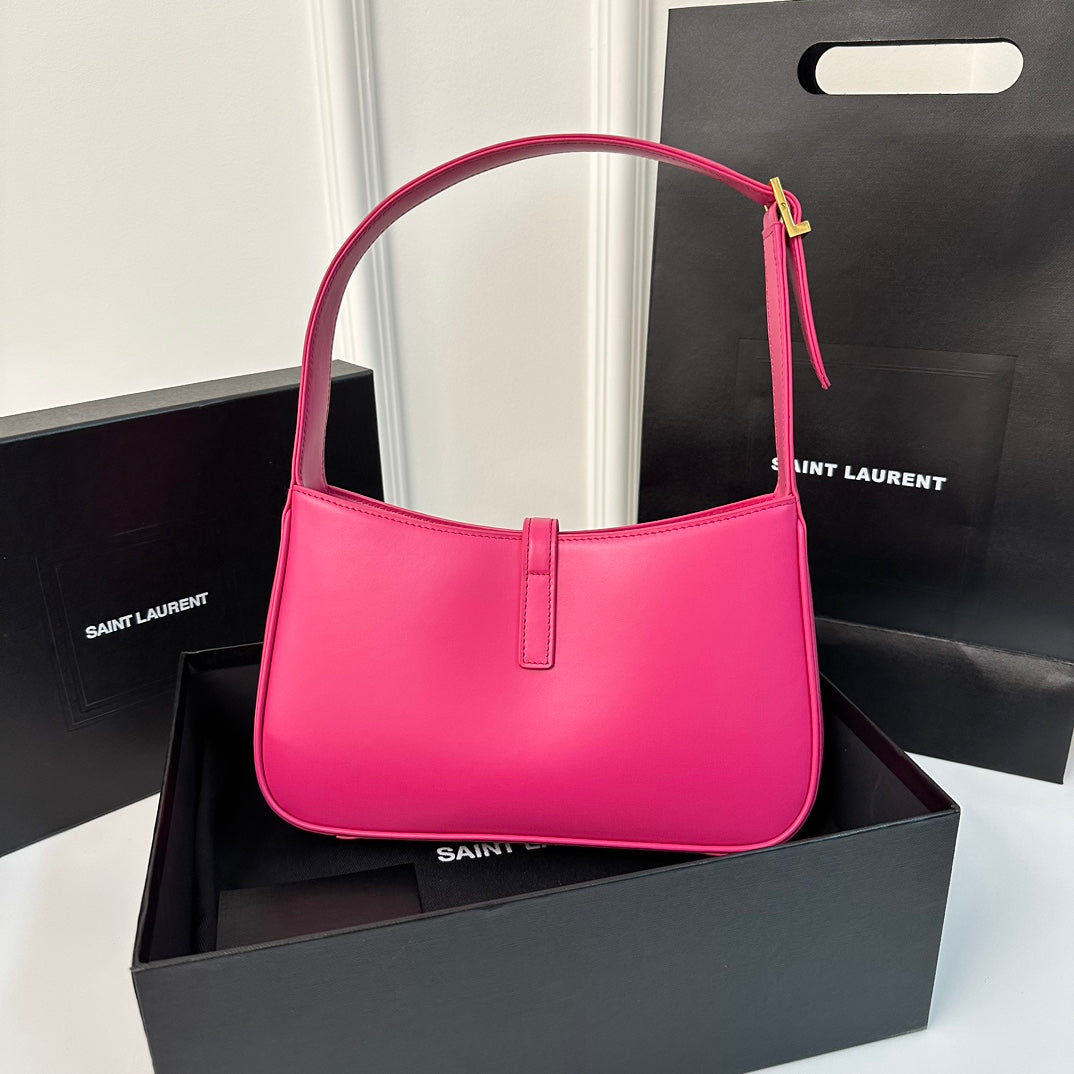 LE 5 À 7 BAG 24 BRIGHT PINK CALFSKIN