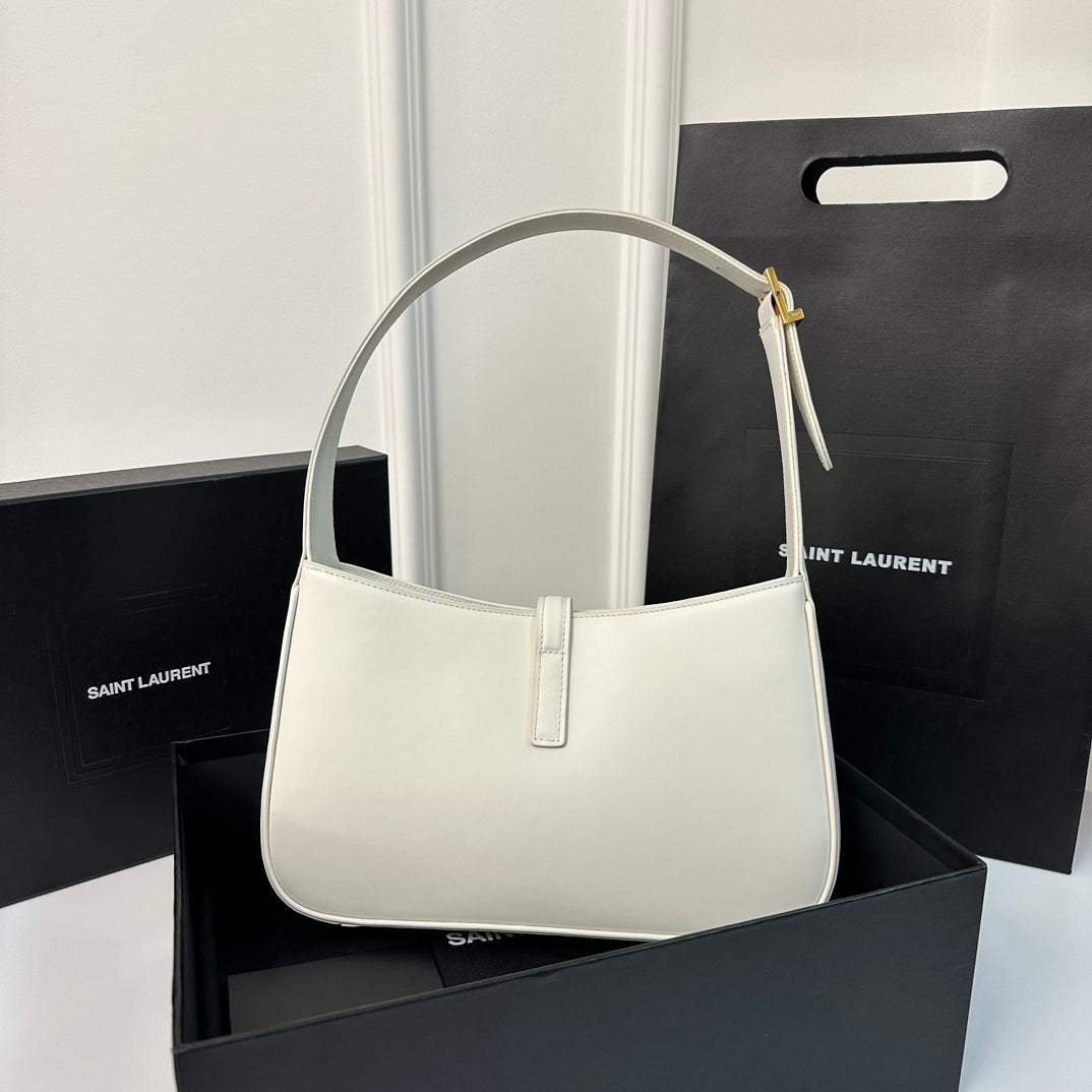 LE 5 À 7 BAG 24 WHITE CALFSKIN