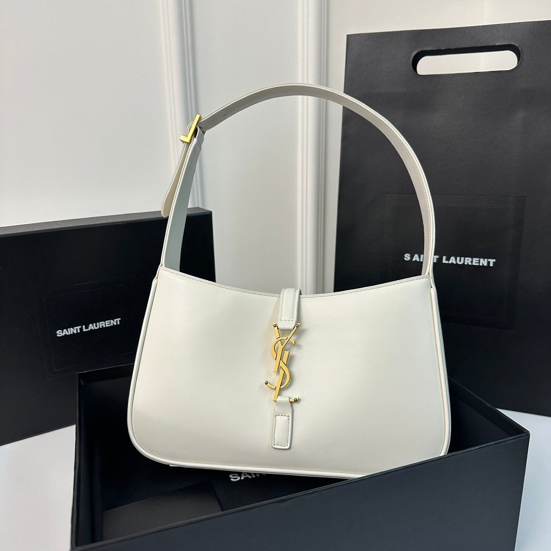 LE 5 À 7 BAG 24 WHITE CALFSKIN