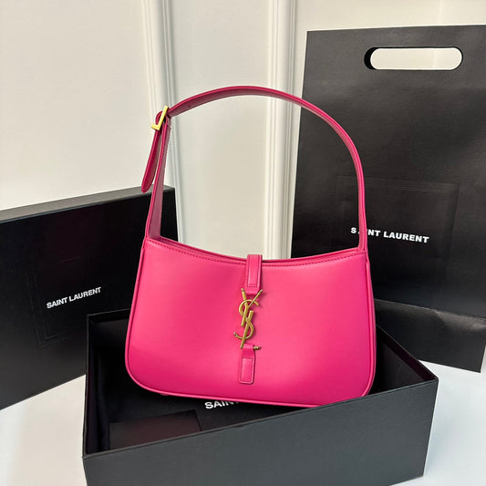 LE 5 À 7 BAG 24 BRIGHT PINK CALFSKIN