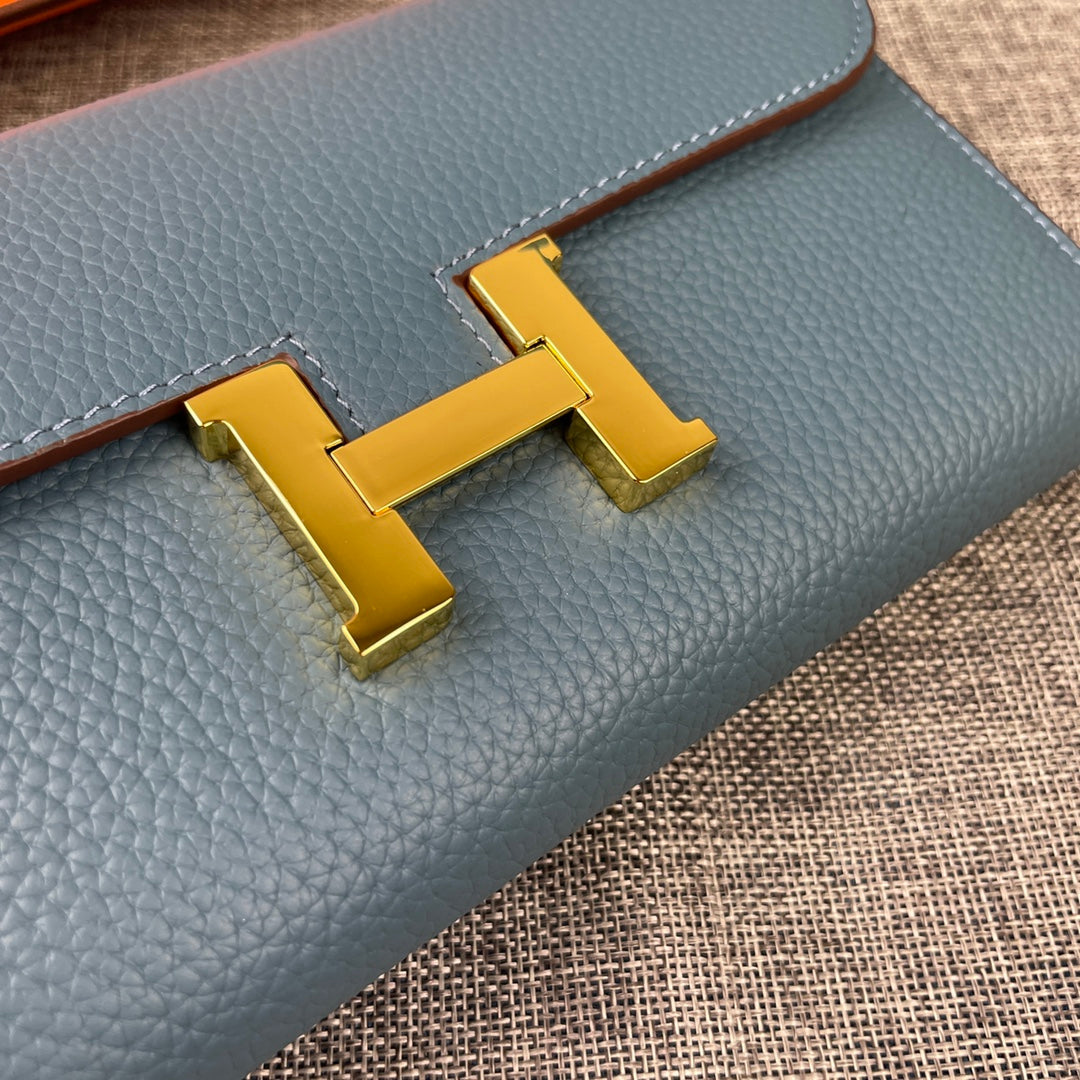 HM CLUTCH CONSTANCE 22 CERULEAN CALFSKIN GOLD HARDWARE