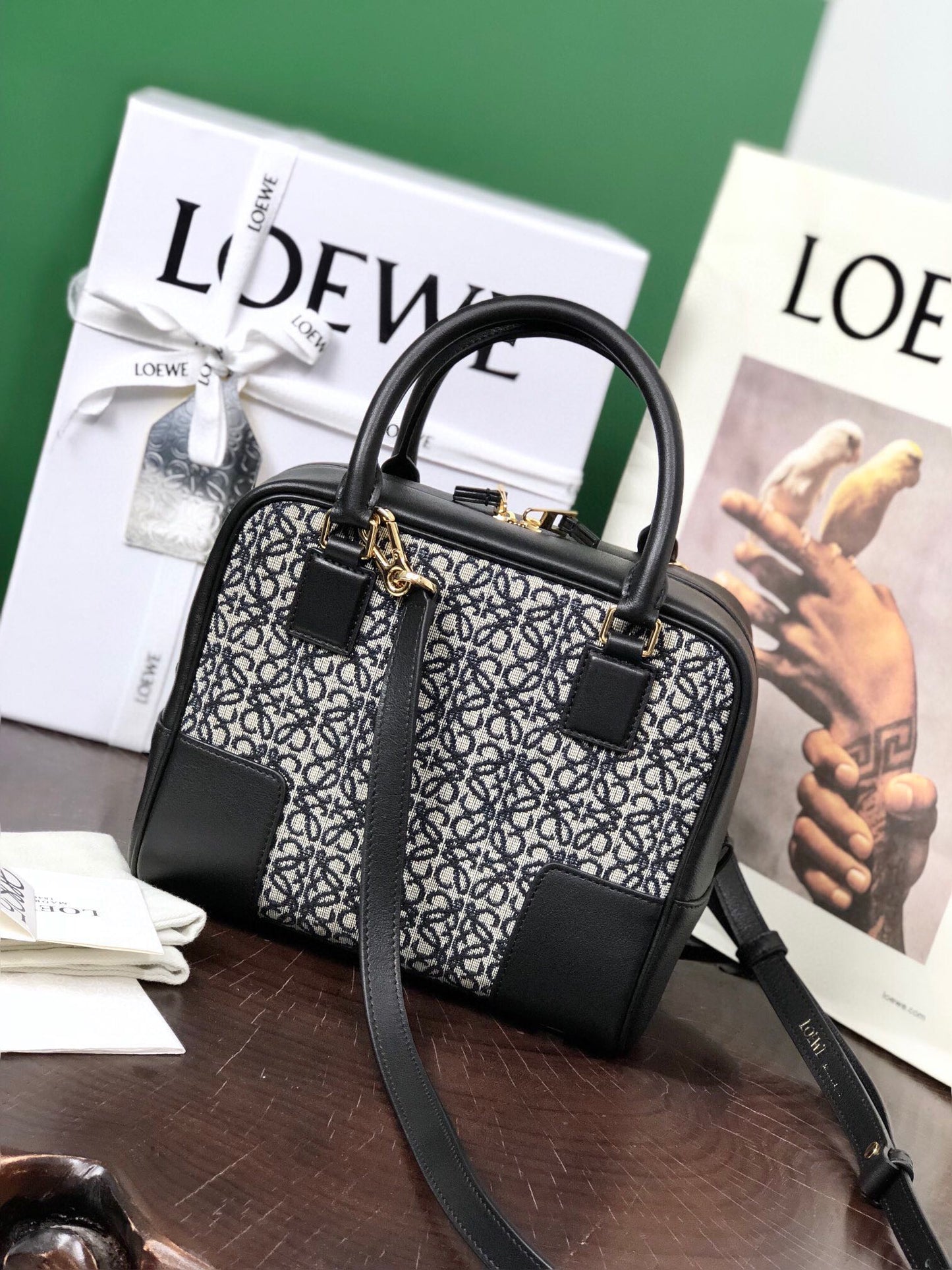 LOE AMAZONA 19 BAG IN BLACK CALFSKIN AND MONOGRAM JACQUARD