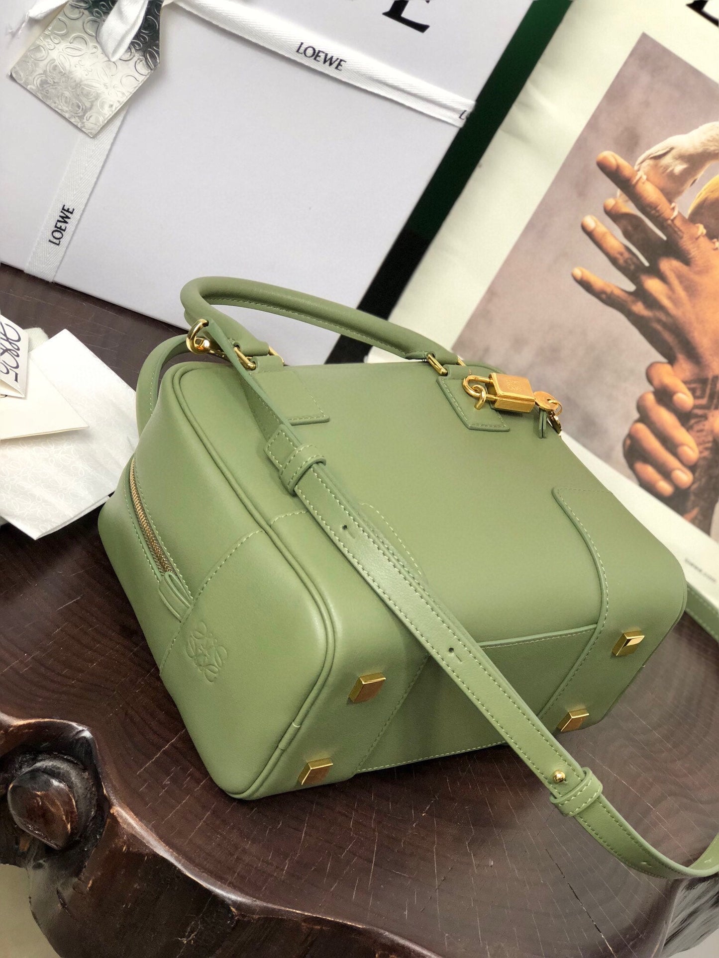 LOE AMAZONA 19 BAG IN AVOCADO GREEN NAPPA CALFSKIN