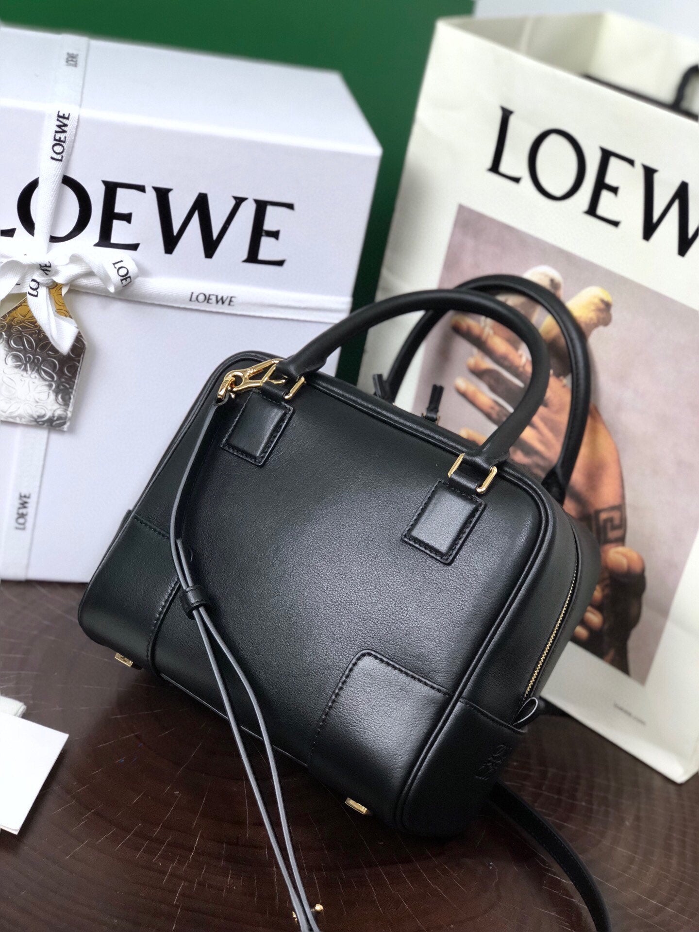 LOE AMAZONA 19 BAG IN BLACK NAPPA CALFSKIN