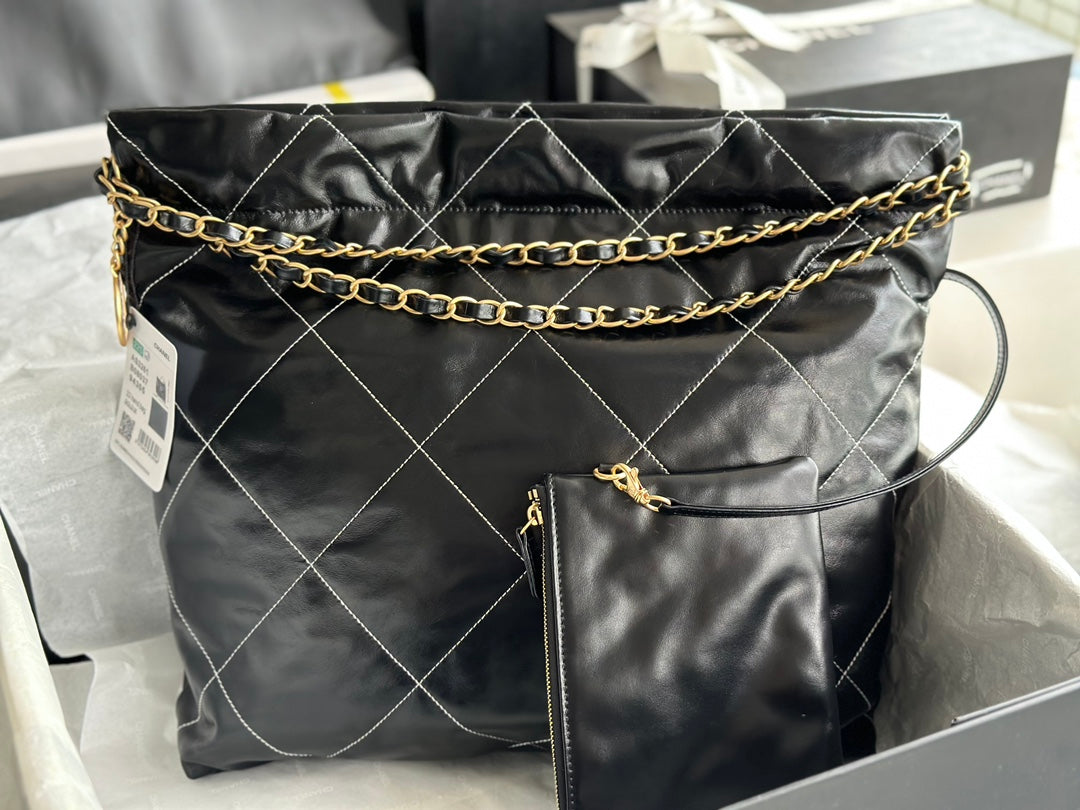 CC LARGE 42 HANDBAG IN BLACK SHINY CALFSKIN GOLD HARDWARE