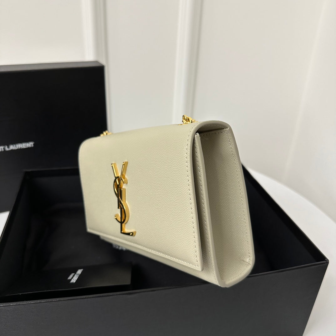 KATE 20 SMALL IN CALFSKIN WHITE WITH GOLD LOGO