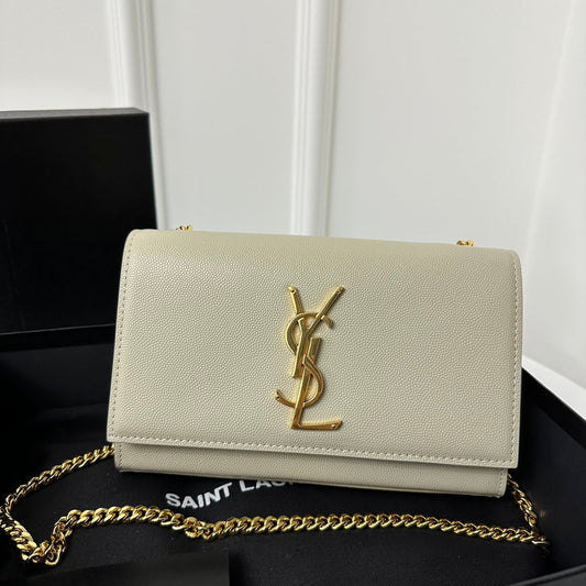 KATE 20 SMALL IN CALFSKIN WHITE WITH GOLD LOGO