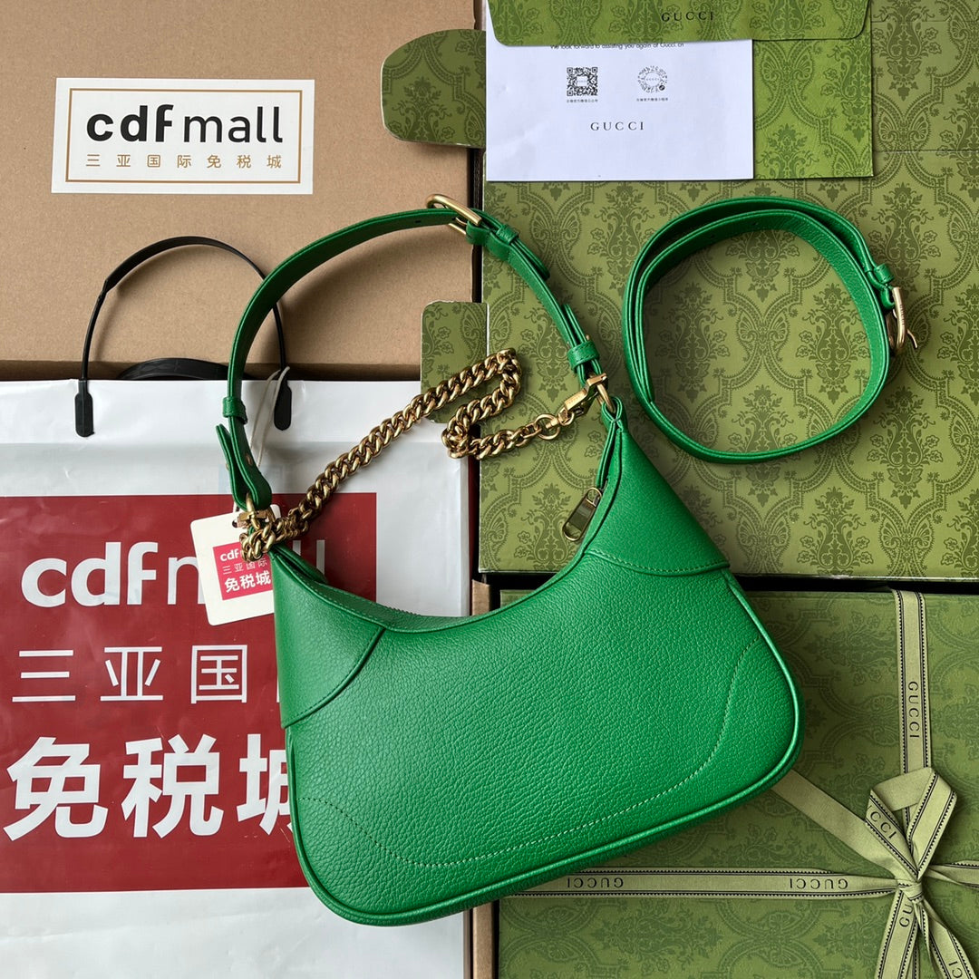 SHOULDER BAG 25 IN GREEN CALFSKIN GOLD HARDWARE