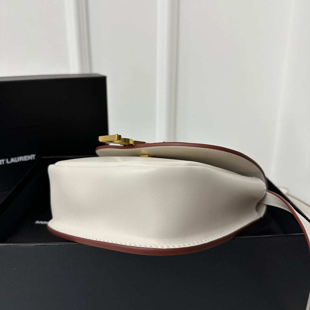 KAIA 18 HANDBAG IN WHITE CALFSKIN