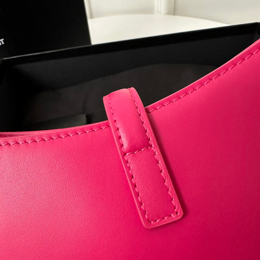 MINI 19 BRIGHT PINK SMOOTH CALFSKIN