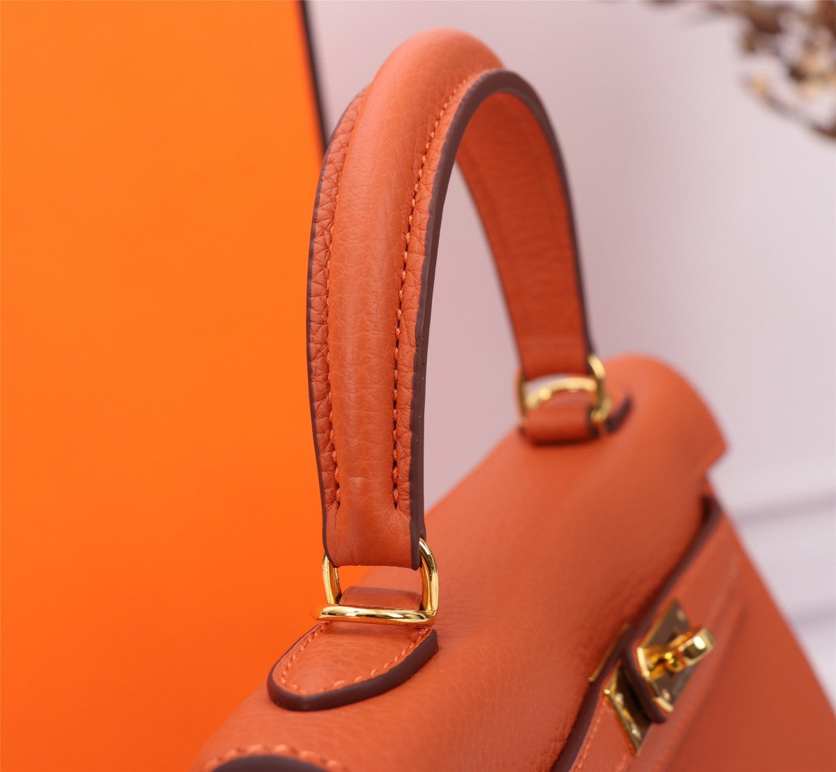 HM KELLY BAG 28 ORANGE CALFSKIN GOLD HARDWARE