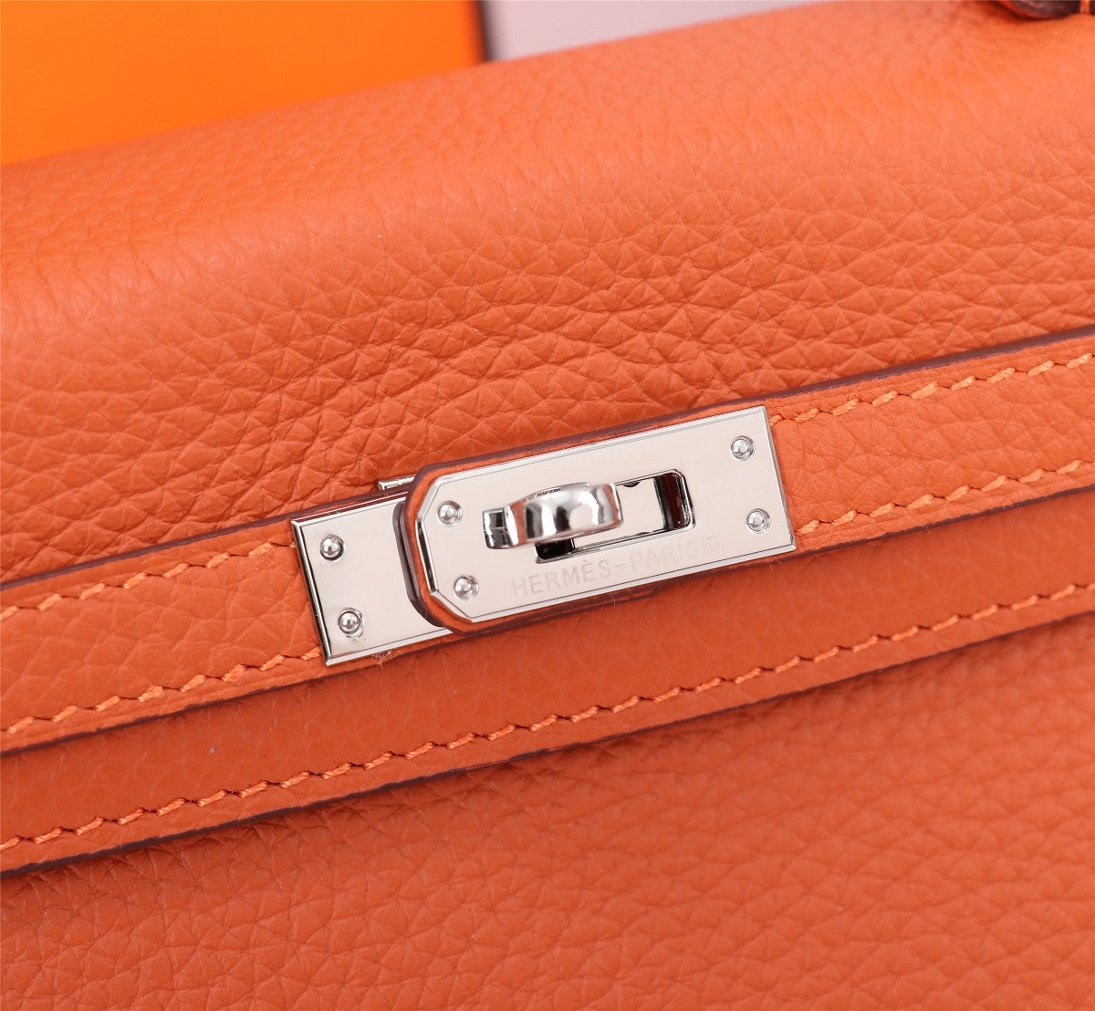 HM KELLY BAG 28 ORANGE CALFSKIN SILVER HARDWARE