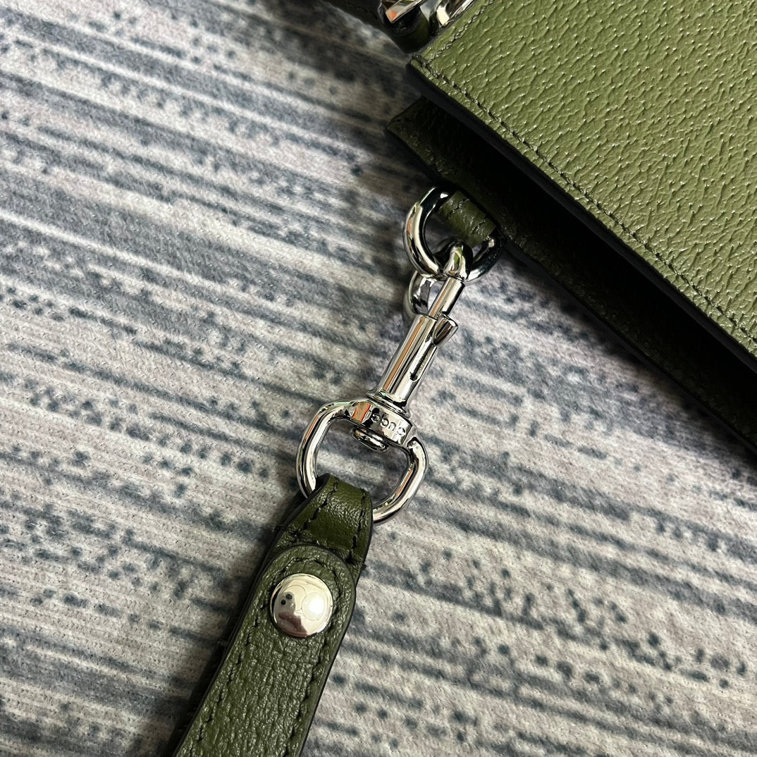 MARMONT POUCH 30 IN ARMY GREEN LAMBSKIN