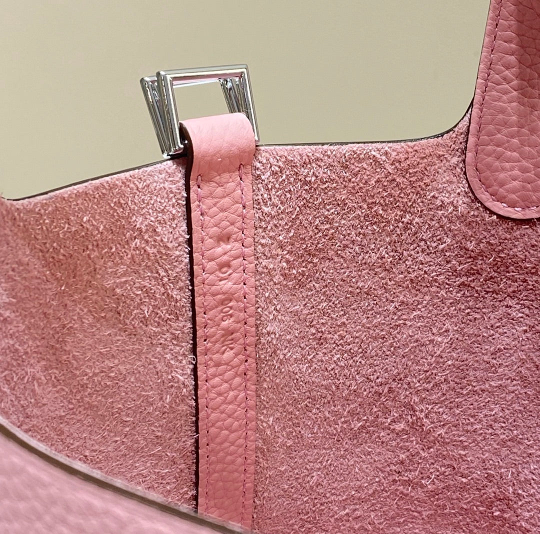 HM PICOTIN LOCK 18 PINK CALFSKIN