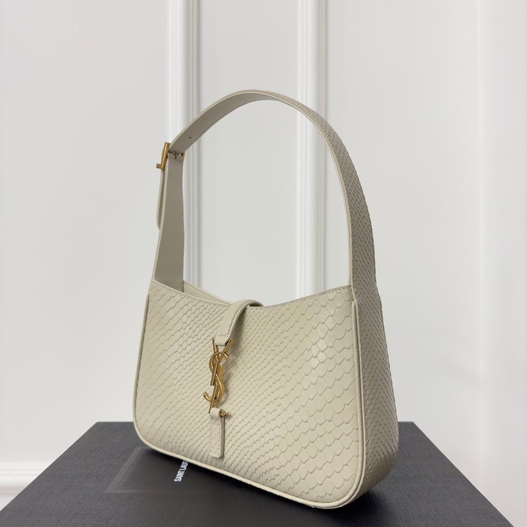 LE 5 À 7 HANDBAG 24 IN SNAKE PATTERN WHITE CALFSKIN