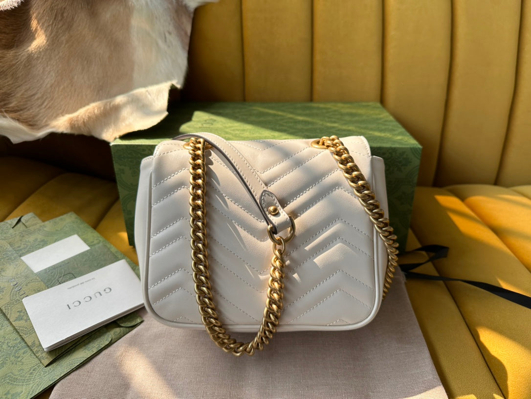 GG MARMONT MINI 18 HANDBAG IN WHITE CALFSKIN